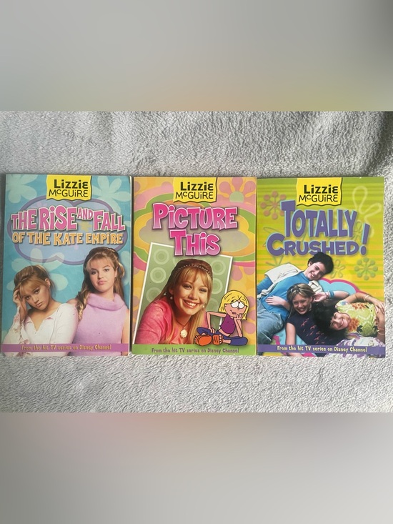 Other - Lizzie McGuire tv show novels